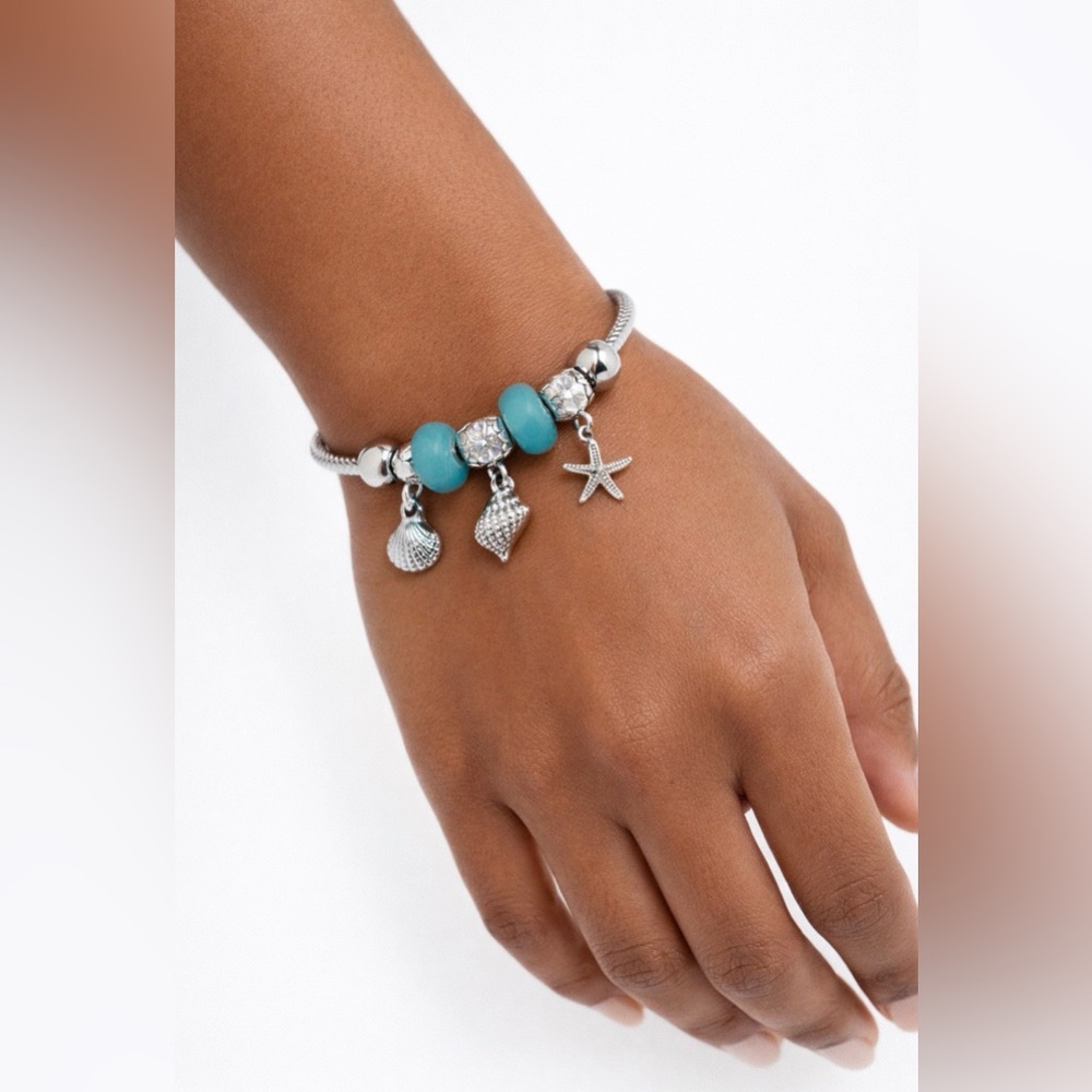 Mint Stainless Steel Starfish Shells Crystals Charm Silvertone Bracelet NEW